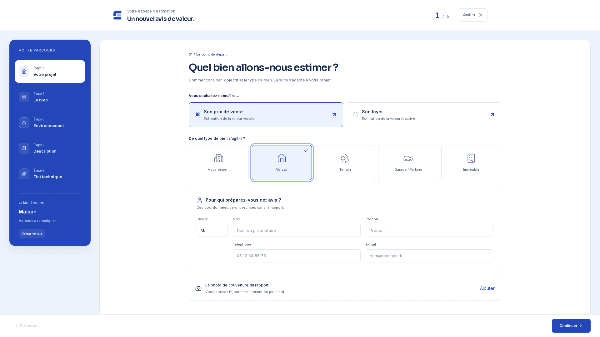 Création d’une estimation : étapes en colonne bleue et formulaire blanc sur fond bleu clair